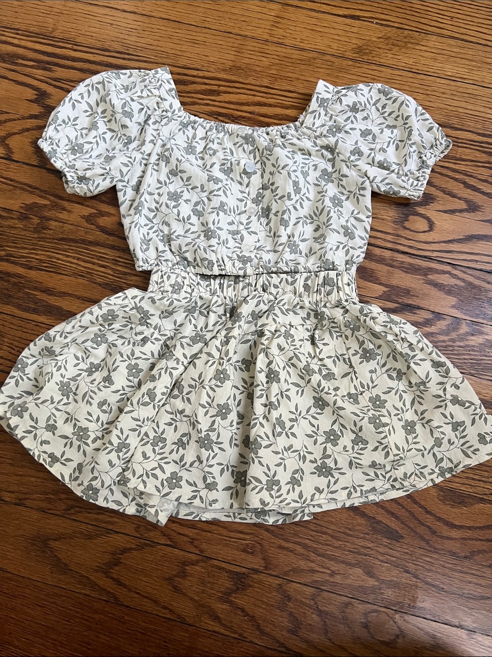 Rylee and Cru Floral Puff Sleeve Smocked Waist Top - Cream with Gray Flower Prin